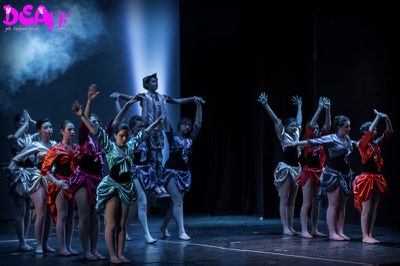  (<a class="download" href="http://biscottino.netfarm.it:8082/dearte/backstage2013/mg-0001.jpg/at_download/image">Download</a>)