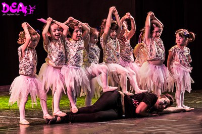  (<a class="download" href="http://biscottino.netfarm.it:8082/dearte/backstage2013/mg-4555-modifica.jpg/at_download/image">Download</a>)