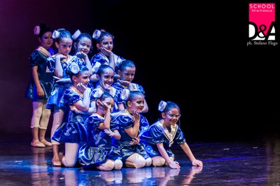  (<a class="download" href="http://biscottino.netfarm.it:8082/dearte/boranelcuor2016/presentazione-dem.jpg/at_download/image">Download</a>)
